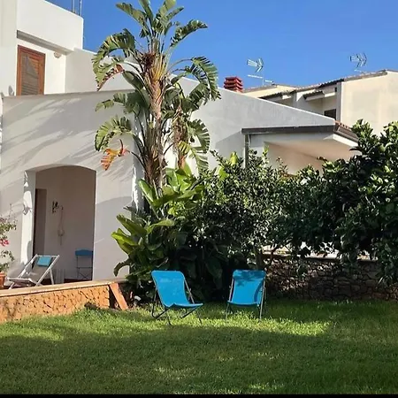 Lisa Con Giardino E Accesso Privato Al Mare A 100 Mt