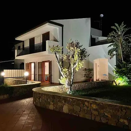 Lisa Con Giardino E Accesso Privato Al Mare A 100 Mt Villa Terrasini